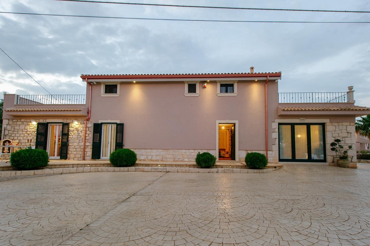 Bed and Breakfast Barokhouse Scicli Esterno foto